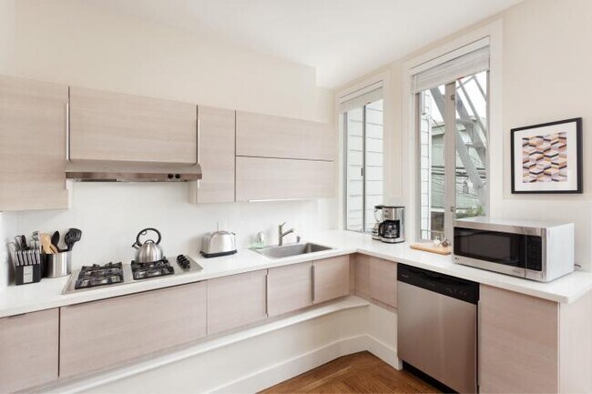 Building Photo - 1 bedroom in San Francisco CA 94110