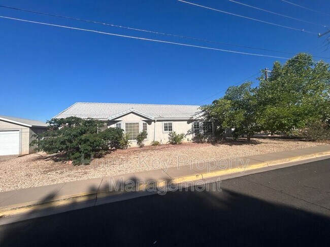 Foto del edificio - 278 E 300 N