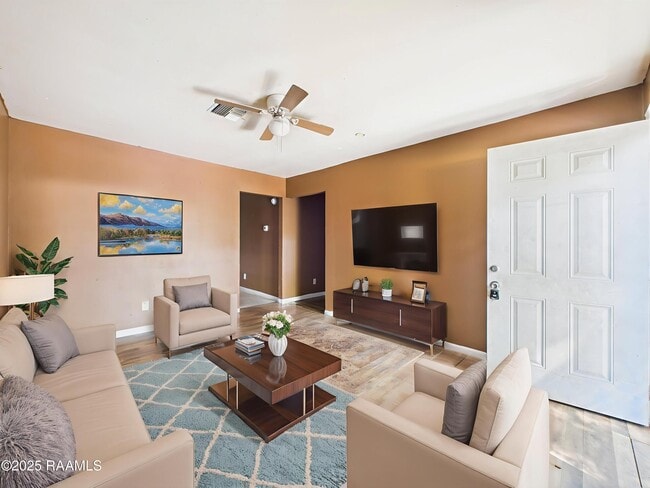 Building Photo - 308-302 12th St