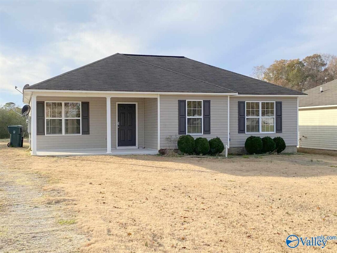 Foto principal - 170 Stafford Rd