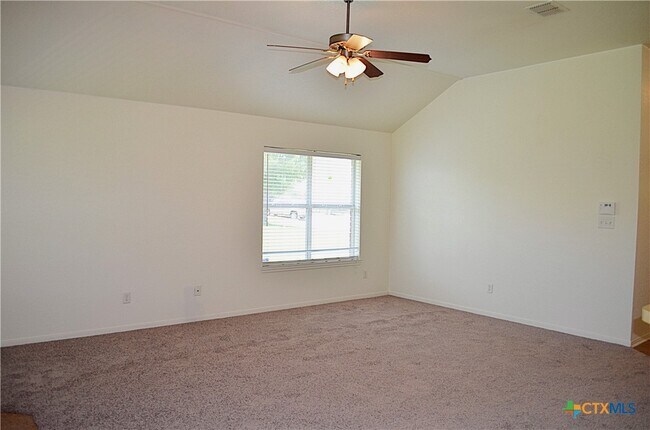 Building Photo - 5802 Venetian Ct