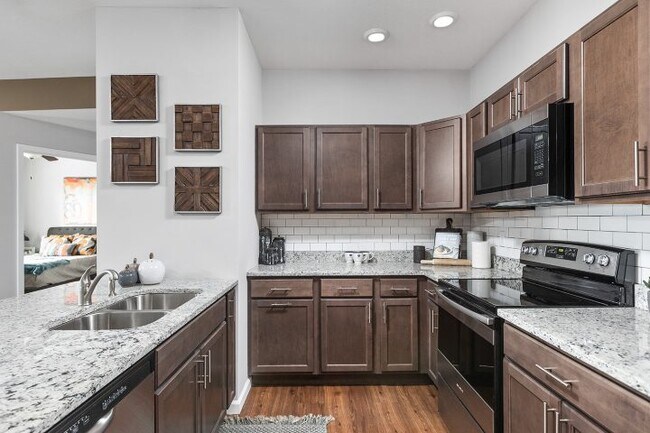 Building Photo - 4602 Nicklaus Dr