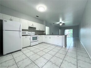Building Photo - 1109 SW 48th Terrace