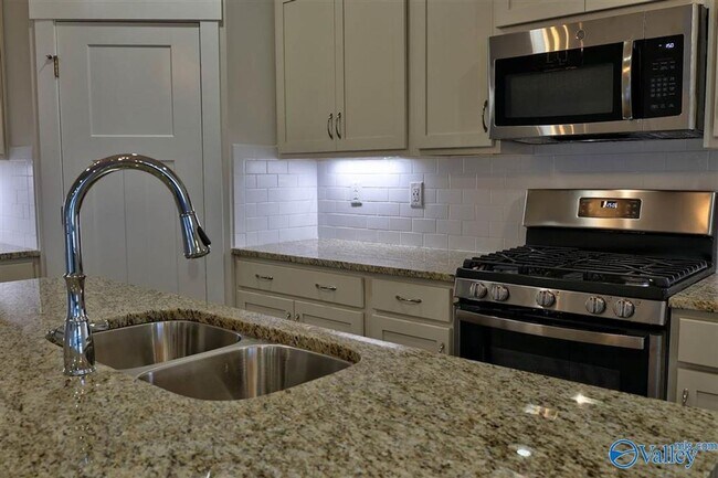 Foto del edificio - 29759 Copperpenny Drive NW