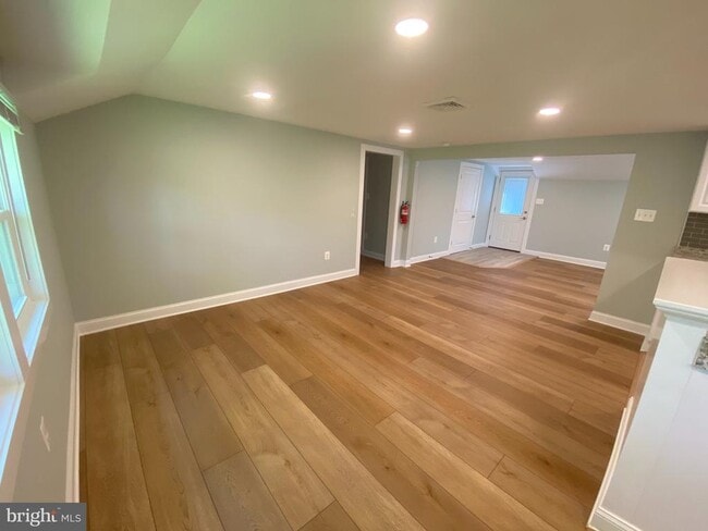 Foto del edificio - 538 Durham Rd