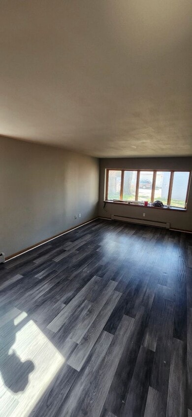Foto del edificio - 6813 W Hampton Ave