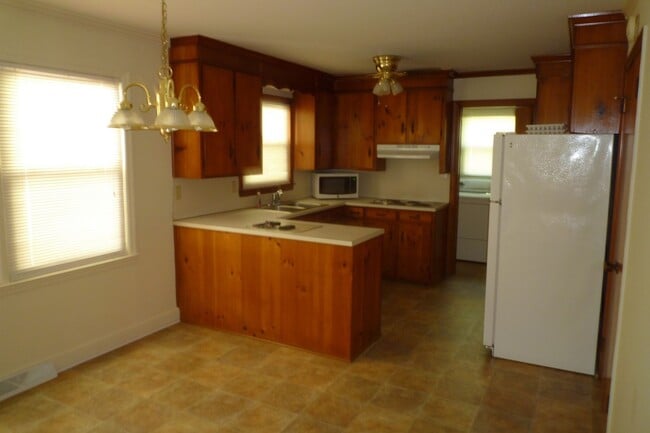 Building Photo - Nice 2 Bedroom Home In Wingate, NC!!
