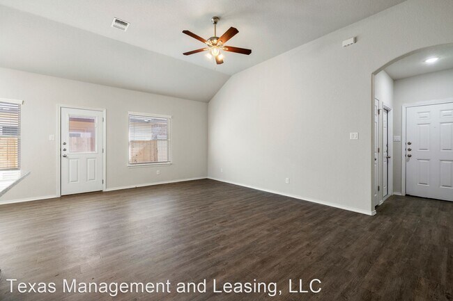 Building Photo - 3 br, 2 bath House - 9203-2 Canyon Bend