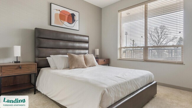Foto del edificio - 5800 Highlands Plaza Dr