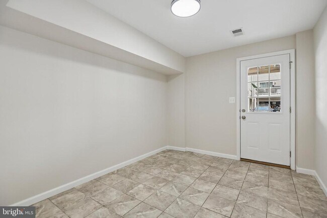 Foto del edificio - 10018 Sandy Run Rd