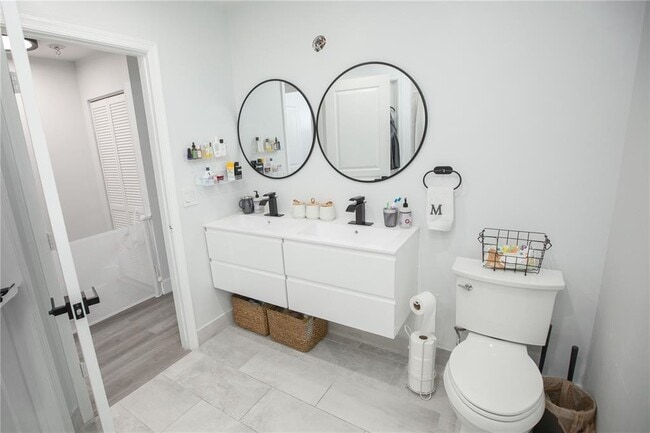 Foto del edificio - 4905 SW 31st Ter