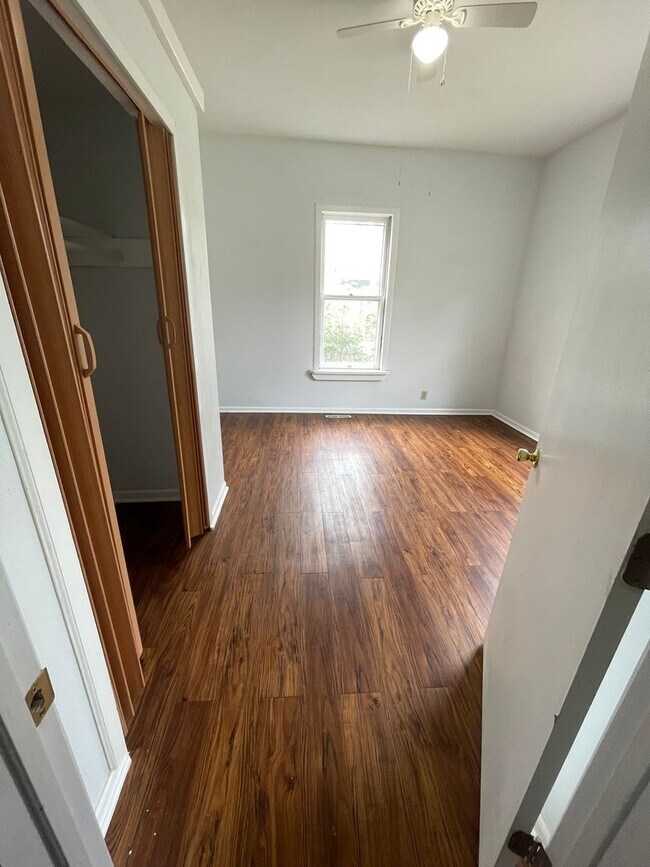 Foto del edificio - Very Cute 2 bedroom 1 bath house North Spr...
