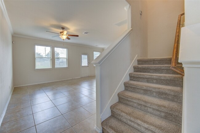 Foto del edificio - 6442 Haywards Crossing S Cir