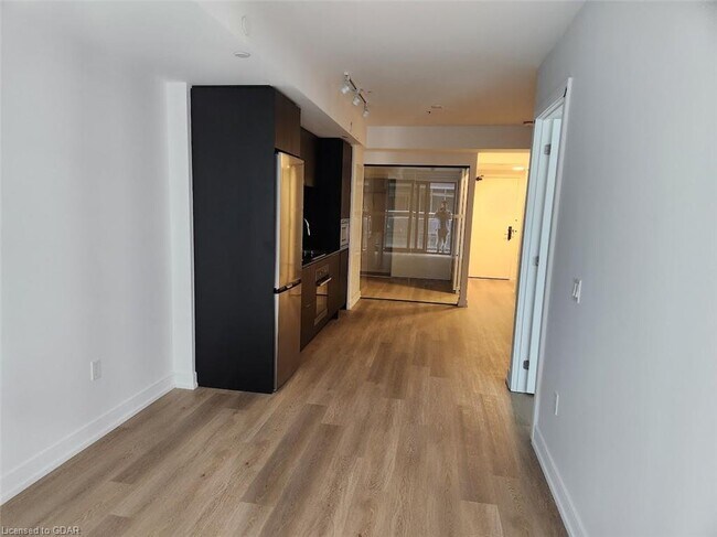 Photo du bâtiment - 1 Jarvis St