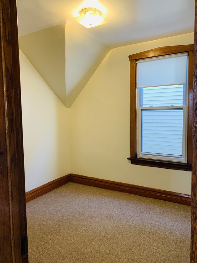 Bedroom - 2437 N Central Park Ave