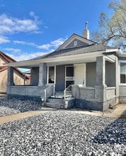 Building Photo - 521 Veta Ave