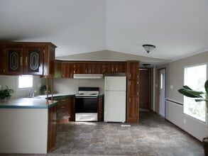 Building Photo - 112 Little Brushy Rd