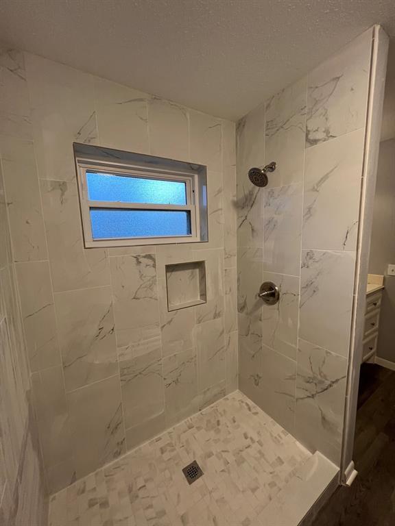 Foto del edificio - 13202 Aste Ln