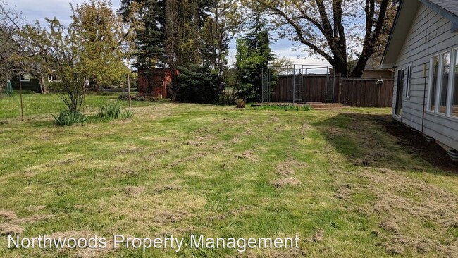 Building Photo - 4 br, 2 bath House - 35633 Zephyr Way