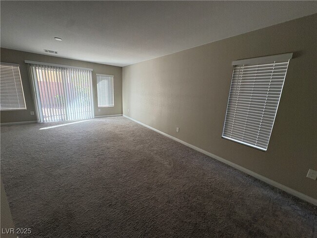 Foto del edificio - 7750 Bellenden St