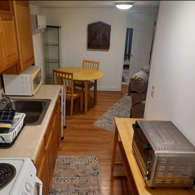 Foto del edificio - 139 Pine Hollow Rd