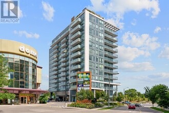 Building Photo - 10 De Boers Dr Building Photo - 10 De Boers Dr