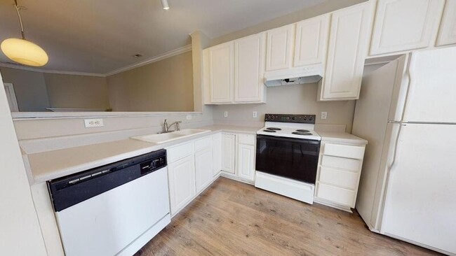 Building Photo - 8606 London Park Ct