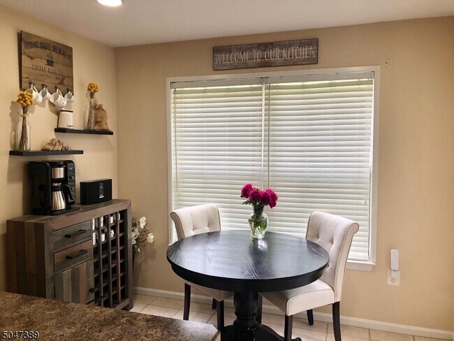 Foto del edificio - 11 Washington Ct