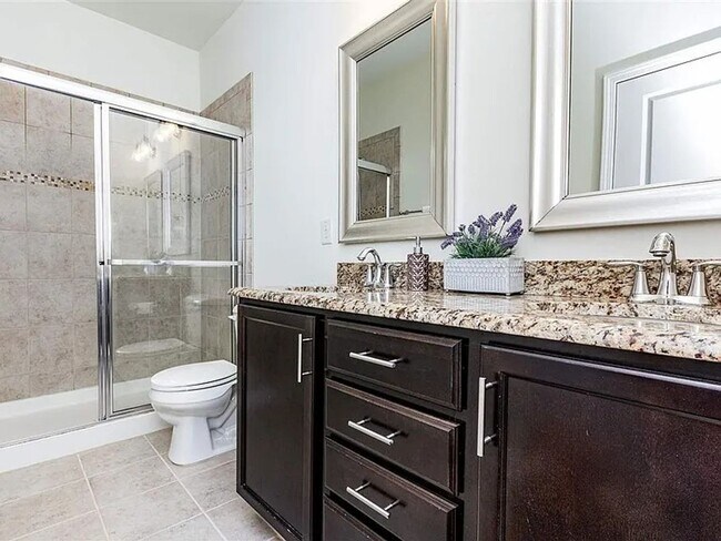 Foto del edificio - Prime Cary Living in Fryars Gate – Available Mid-August!