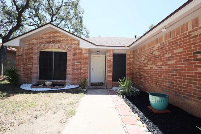 Foto del edificio - Updated 3 Bed / 2 Bath One-Story Home in S...
