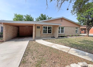 Building Photo - 519 Creath Pl