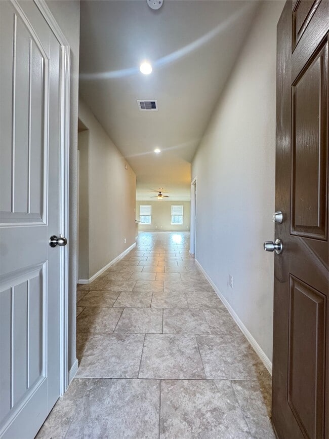 Building Photo - 3011 Darlington Ct
