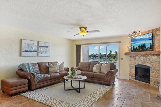 Foto del edificio - 637 Pinellas Bayway