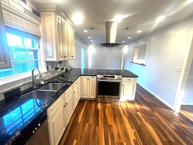 Photo - 2114 N Dallerton Cir House