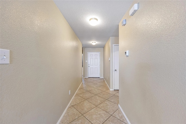 Photo - 1121 Rivers Creek Ln House