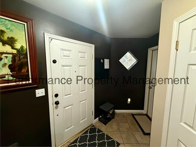 Foto del edificio - Charming 3 Bed/2 Bath San Lauren Home