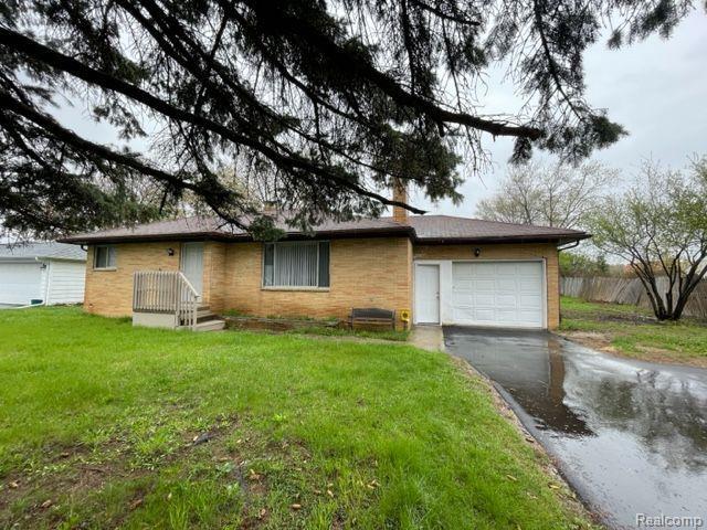 Primary Photo - 5122 W Bristol Rd