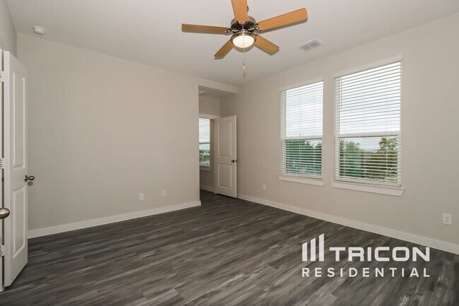 Building Photo - 1709 Mexican Heather Drive Leander TX