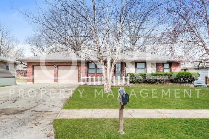 Primary Photo - Lovely 3 Bedroom Ranch