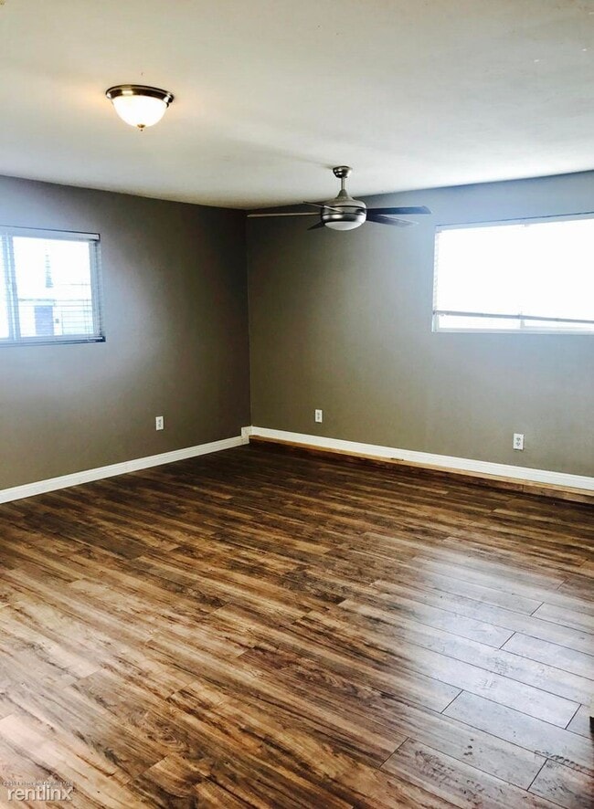 Foto del edificio - 3 br, 3 bath House - 7044 San Francisco St...