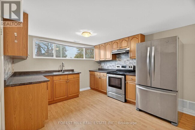 Photo du bâtiment - 128 Trinnell Blvd