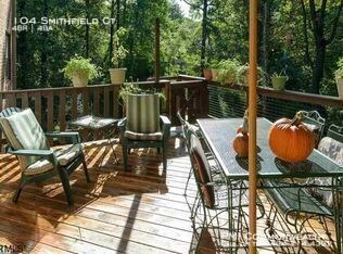 Foto del edificio - 104 Smithfield Ct