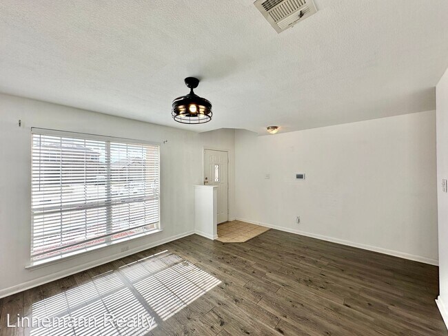 Building Photo - 3 br, 2.5 bath House - 4609 Causeway Court