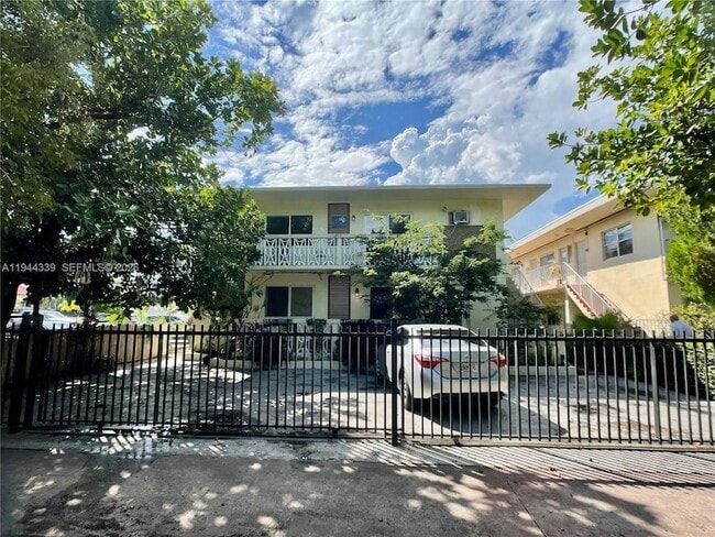 Photo - 626 Meridian Ave Apartment