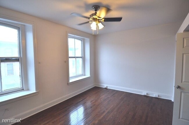 Building Photo - 1535 Pine St