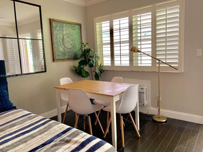 Foto del edificio - 825 Euclid Ave