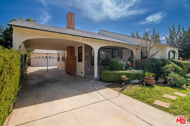 Foto del edificio - 414 University Ave