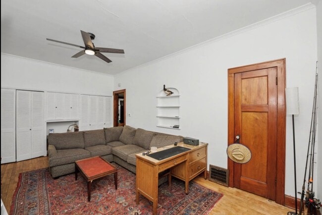 Building Photo - 2803 S Wentworth Ave