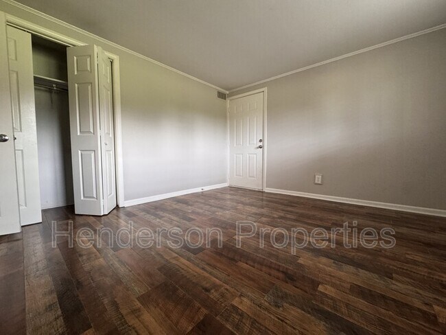 Foto del edificio - 224 28th Ave Pl NE
