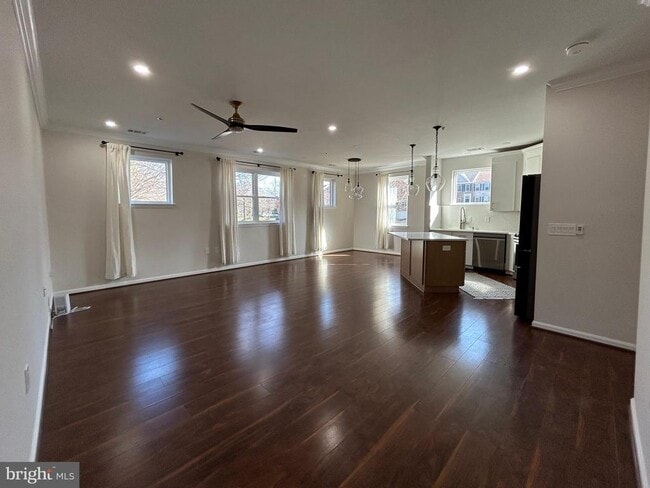 Foto del edificio - 9480 Virginia Center Blvd